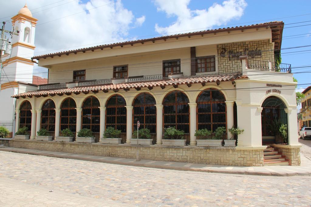 Hotel Plaza Copan Exterior photo